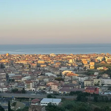 Civico17room Alojamento de Acomodação e Pequeno-almoço Cirò Marina