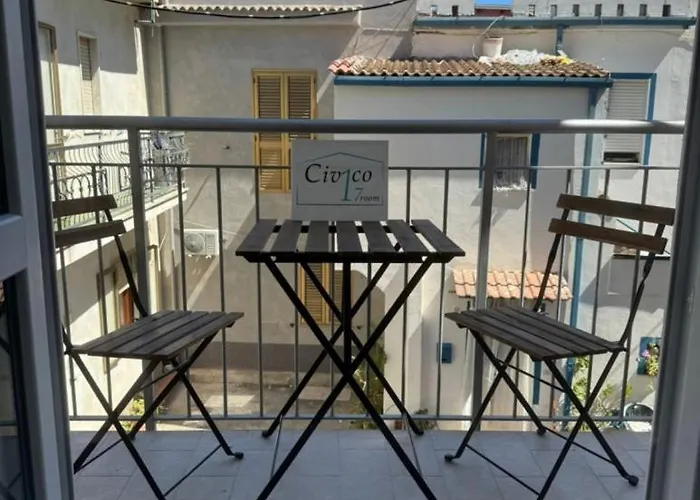 Nocleg ze śniadaniem Civico17room